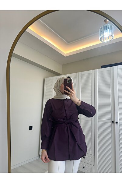 Nuesscollection Fiyonk Aksesuarlı Mürdüm Tesettür Gömlek (Bir beden büyük ter...