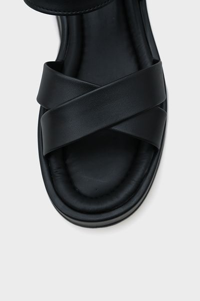 Capone Outfitters Sandale de damă Dolly cu curele încrucișate, cu cataramă confortabilă, cu toc cu pană