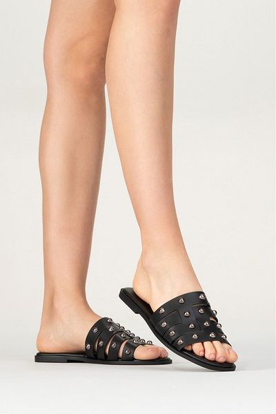 PASSAGE SHOES Women's Faux Leather Troc Detailed Slippers 6321 Black