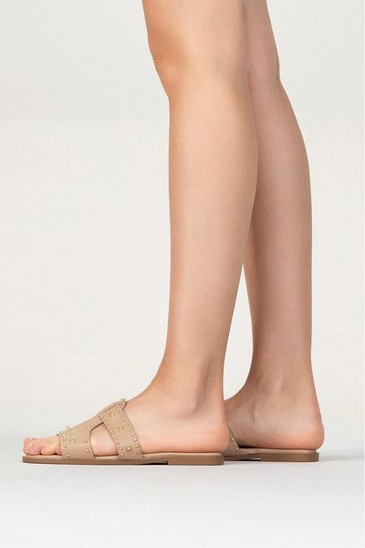 PASSAGE SHOES شبشب نسائي من الجلد الصناعي بتفاصيل Troc 6320 NUDE
