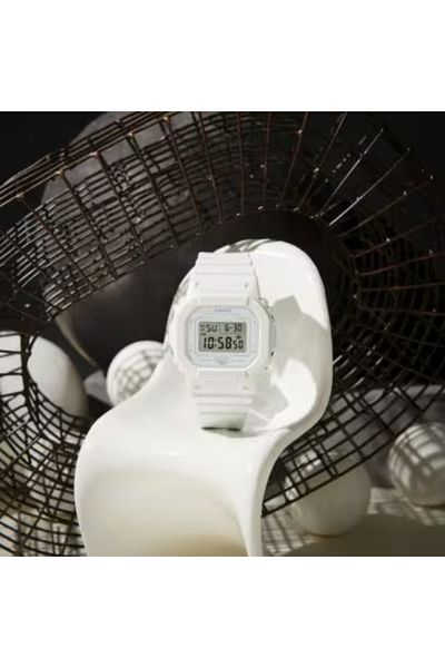 G-SHOCK ساعة جي-شوك الرقمية النسائية بمينا رمادي - GMD-S5600BA-7DR