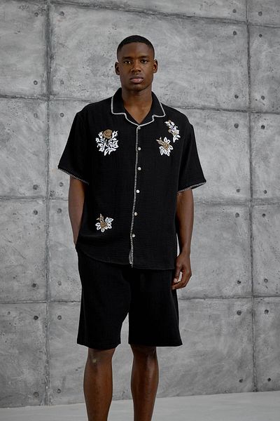NOMARC Black Oversize Leaf Embroidered Short Sleeve Shirt