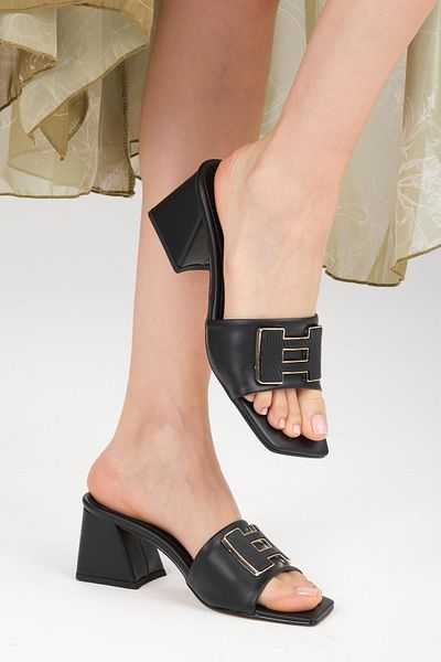 Mio Gusto Erna Black Color Women's Slippers with Buckle Accessories