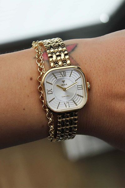 Fiesta Fs600825 Women's Wristwatch with Steel Cord