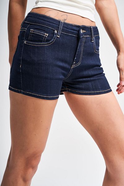 its basic Women's Indigo Color 1S5-50 Mini Size Lycra Fabric Slim Cut Denim Shorts