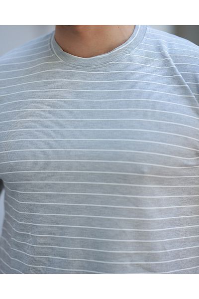viperkombin Ένα ποιοτικό ριγέ μπλουζάκι με λαιμόκοψη με κανονική εφαρμογή εύκαμπτο ύφασμα