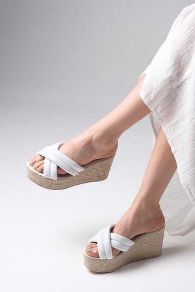 Mio Gusto Leticia White Color Straw Sole Wedge Heel Women's Slippers
