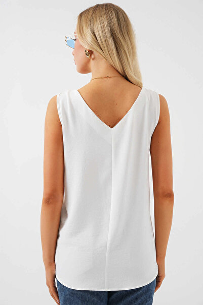 hazelin Women's White V-Neck Zero Sleeve Blouse Hzl25S-Bd19501