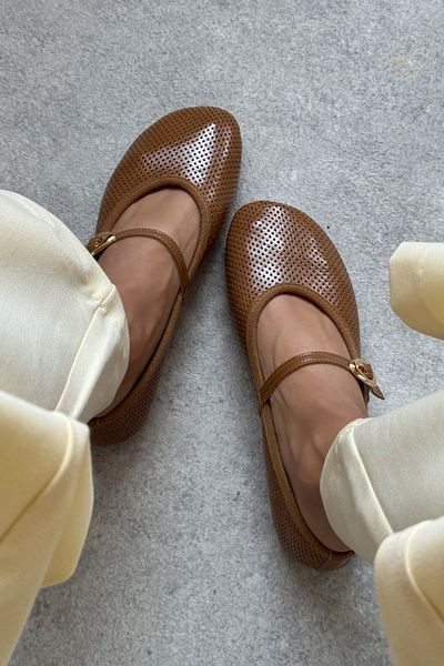 NİŞANTAŞI SHOES Bonbon Caramel Matte Belt Detailed Flat Sole Baleriny damskie