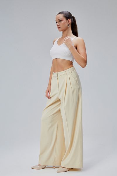 Bolivente Ecru Casual Cut Pleated Fabric Trousers