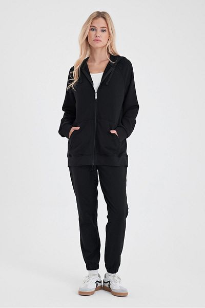 VENA Women's Black Slim Straight Sweatpants with Elastic Legs