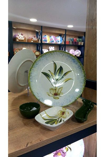 Keramika 19 Piece Green Breakfast Set