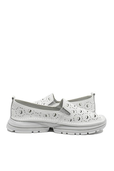 gallop Mocasini Gallop albi pentru femei, din piele naturală, cu model perforat de zâmbet