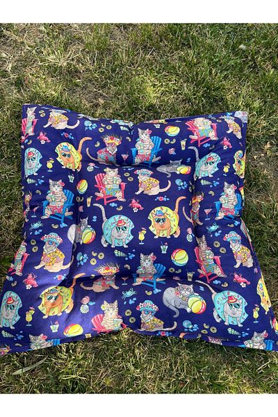 Petris Cushion for Cat-Dog Bed 60X60 cm Square (Special Fabric for Cats on Holiday)