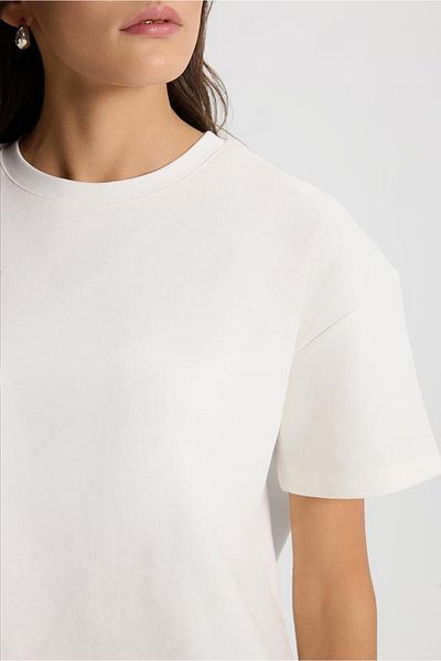 VENA Γυναικείο μπλουζάκι Oversize Ivory Άνετο Μοντέλο