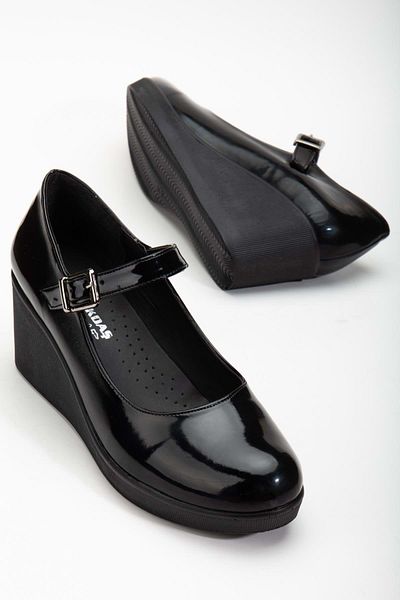 KOCAMANLAR Ayakdaş Women's Wedge Sole Classic Shoes with Helmet Black-Pattern