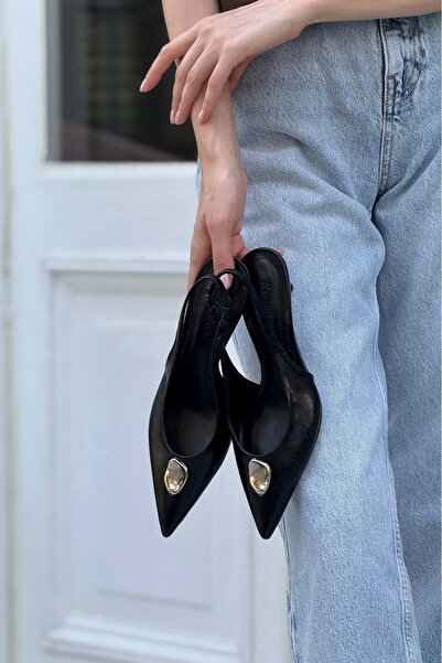 NİŞANTAŞI SHOES Cartella fekete mintás női sarkú cipő matt kiegészítővel