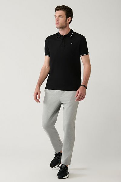 Avva Ανδρικό ανοιχτό γκρι παντελόνι Jogger με χαλαρή εφαρμογή με πλαϊνές τσέπες B003005