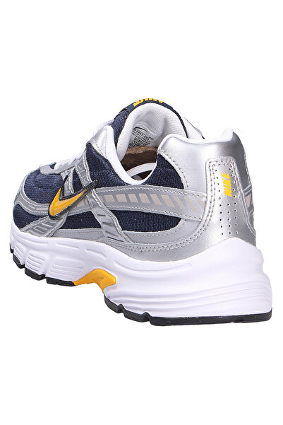 Nike Inițiator de adidași