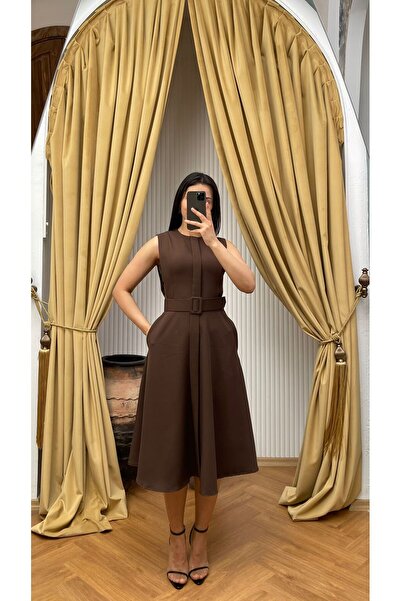 Nida Boutique Sıfır Kol Kemerli Çift Cepli Midi Boy Krep Elbise