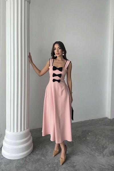 Melenza Rochie din dantelă cu fundă pudrată