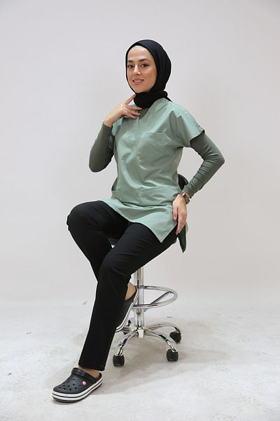 Limitless Uniformă de asistentă hijab supradimensionată tunica din țesătură terikoton verde mucegai
