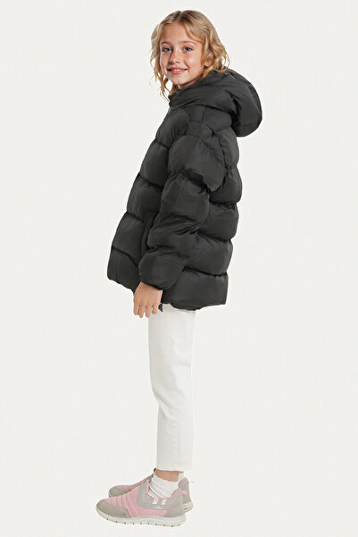 Riverstorm Kız Çocuk Siyah İçi Polarlı Kapüşonlu Su Geçirmez Rüzgara Dayanıklı Cepli Şişme Kışlık Mont