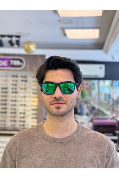 Olivier Philippe Olivier Philippe 3806 Green Polarized Sunglasses - 58 Model