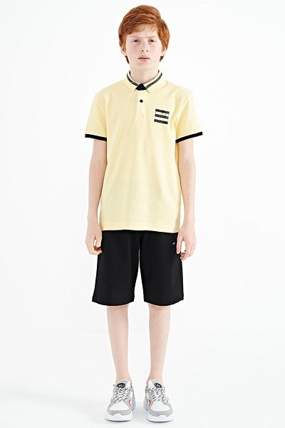 TOMMY LIFE Standard Fit Boy's T-shirt με λεπτομέρεια εκτύπωσης κίτρινου γιακά - 11111