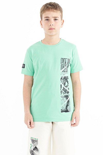 TOMMY LIFE Water Green Print Λεπτομερές μπλουζάκι για αγόρι με λαιμόκοψη σε τυπική εφαρμογή - 11104