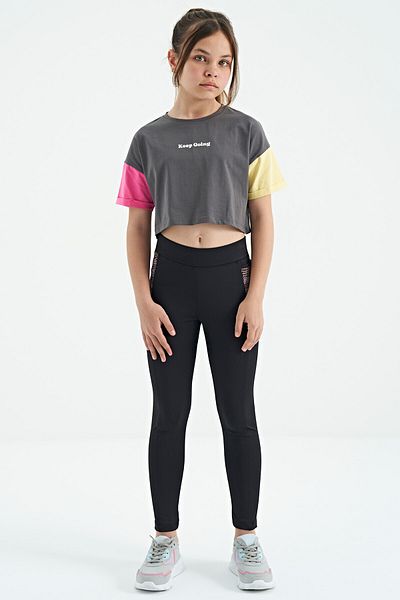 TOMMY LIFE Dark Gray Text Printed O Neck Low Shoulder Oversize Girl's T-shirt - 75130