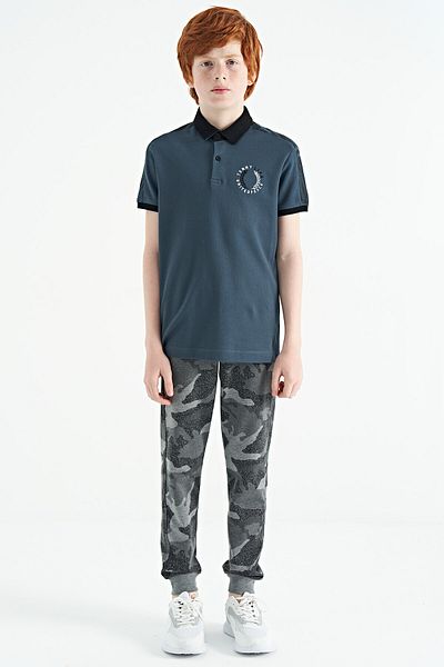 TOMMY LIFE Tricou pentru băiat cu guler polar cu imprimeu verde pădure - 11166