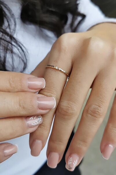 Utku Kuyumculuk 14 AYAR MİNİMAL KÜÇÜK TEKTAŞLI DÖVME YÜZÜK