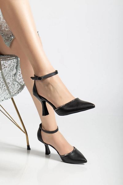 Savves Women's Black Stone Heeled Shoes