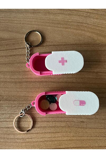 Root Made صندوق دواء على شكل سلسلة مفاتيح، صندوق حمل دواء يومي، صندوق فيتامين صغير على شكل سلسلة مفاتيح