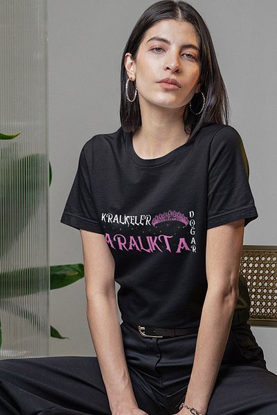 qoeuyl boutique Queens Are Born This Month Printed Mother Wife Gift for Dear Friend 100% Cotton Black Women's T-Shirt