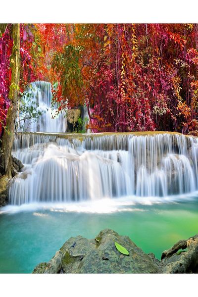 media Fototapet de perete autoadeziv si lavabil Cascada in padurea rosie, 135 x 225 cm