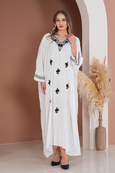 EMY TEKSTİL Kadın Nakışlı Büyük Beden Viskon Uzun Elbise Beyaz Tesettür