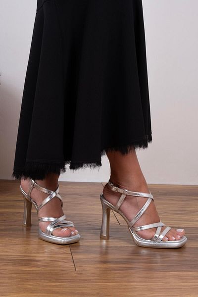 sovrana Thin Strap Platform Heeled Shoes Silver Metallic