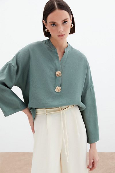 Sateen Floral Accessory Linen Blouse - Green
