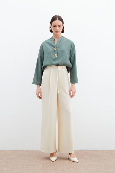 Sateen Floral Accessory Linen Blouse - Green
