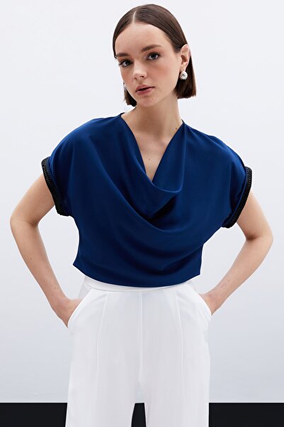 Sateen Kollar Taş Detaylı Salaş Bluz - Lacivert