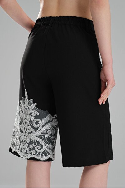 tw3 Γυναικείο σορτς βερμούδα με δαντέλα με απλικέ σχέδιο