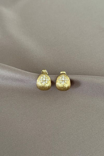 laria jewelry Star Stone Gold Vintage Earrings
