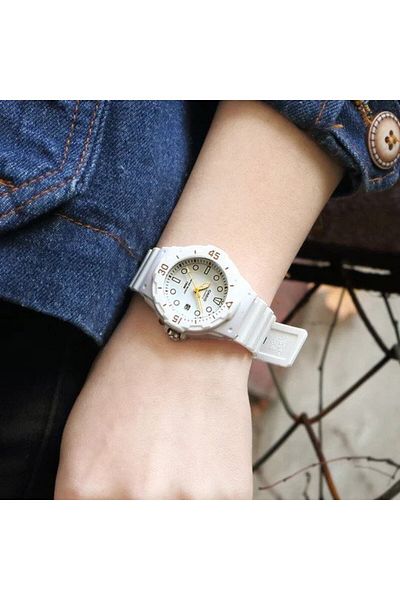 Casio Ladies watch, Casio, Collection LRW LRW-200H-7E2