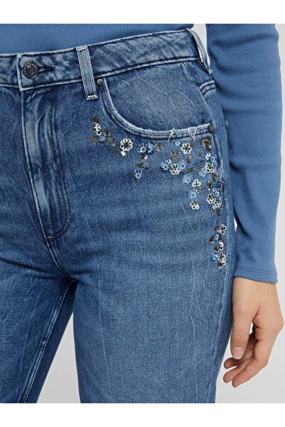 Guess Mom Kadın Relaxed Fit Jean