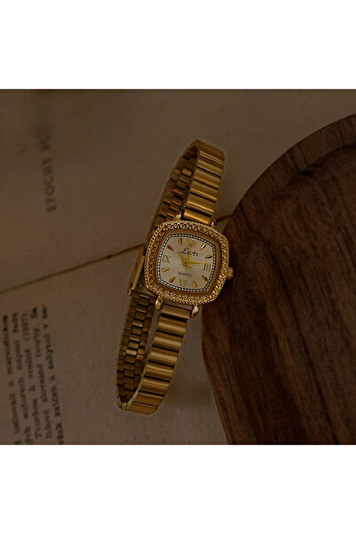 Choice ساعة نسائية ذهبية جديدة بمينا مربع صغير ونمط منحوت فرنسي عتيق، قطعة واحدة