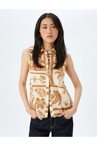 Koton Cotton classic collar floral pattern sleeveless shirt.