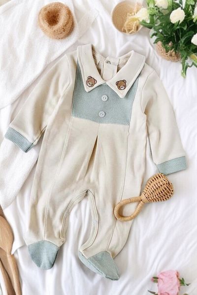 BETSY STUDIO Special Teddy Bear Embroidered Baby Jumpsuit with Booties