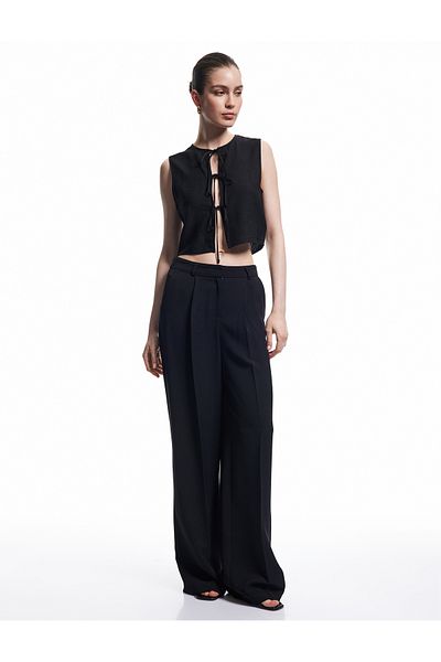 Koton Sleeveless Viscose Fabric Bow Vest with Front Tie Detail